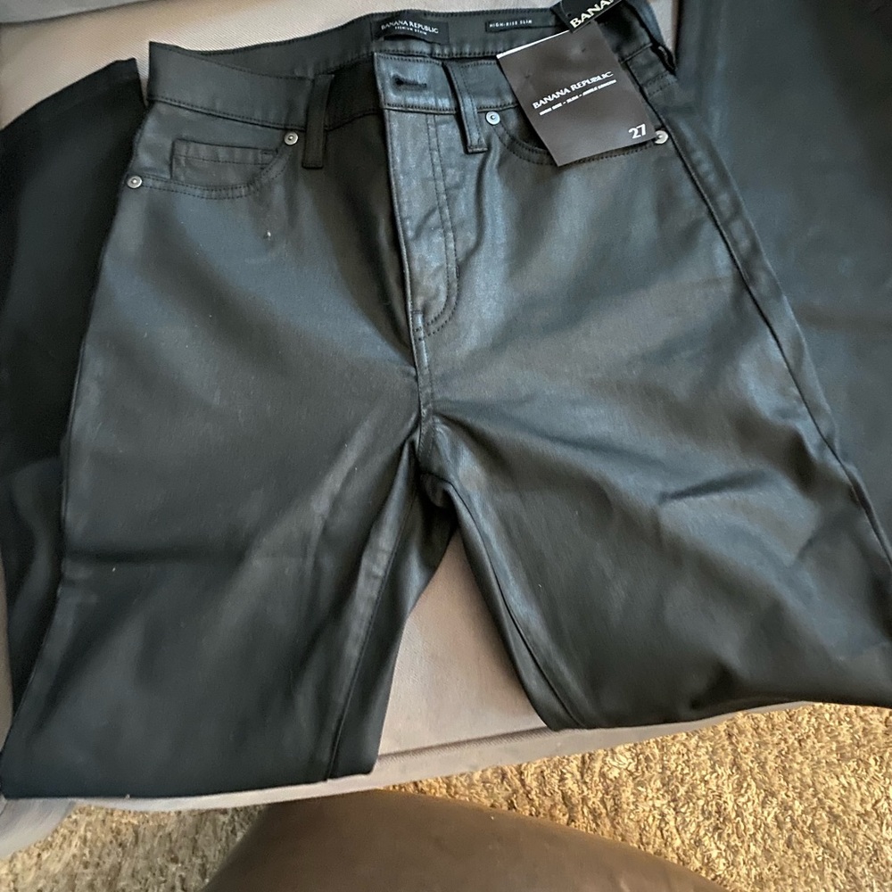 Banana Republic high-wasted slim coated black jean, size 27